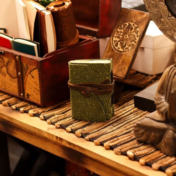 Kožené Zápisníky s Hrubým Okrajom - Vzor Zeleného Bludiska - 13 x 10 cm