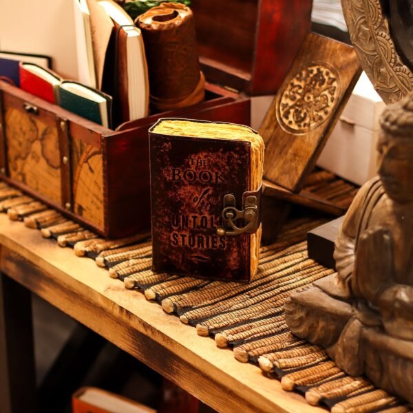 Kožený Zápisník s Hrubým Okrajom - Kniha Nerozprávaných Príbehov - 15 x 10 cm