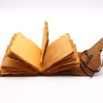 Kožený Zápisník - Olejovaná Koža a Kľúč s Ozdobným Okrajom - 18 x 13 cm – Obrázok 4